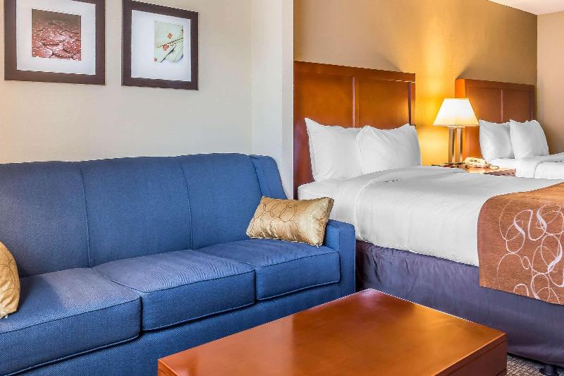 Comfort Suites Norwich image