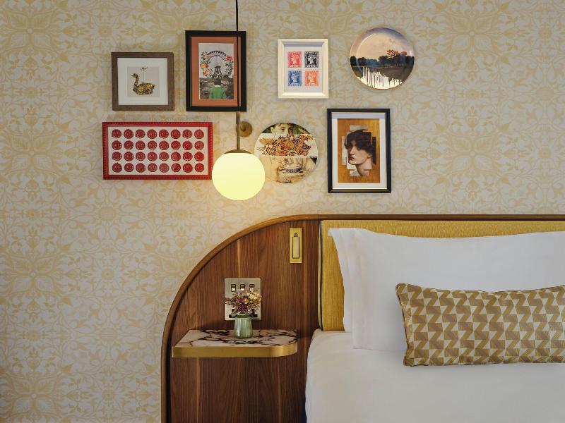 Park Grand London Kensington image