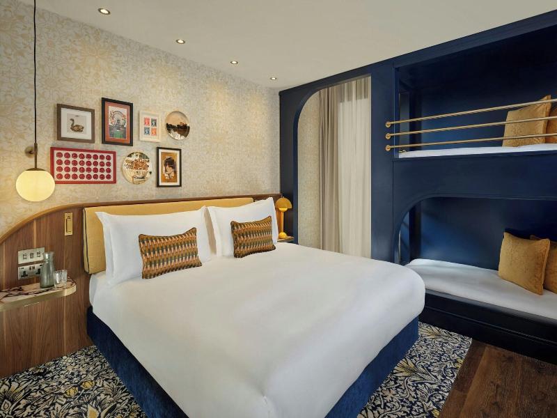 Park Grand London Kensington image