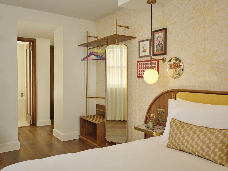 Park Grand London Kensington image