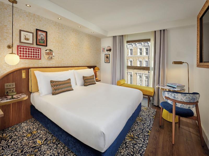 Park Grand London Kensington image