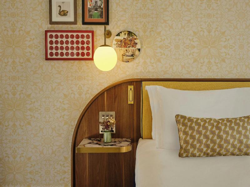 Park Grand London Kensington image