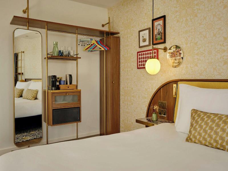 Park Grand London Kensington image