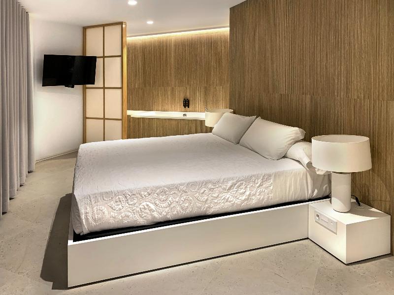 Condestable Iranzo image