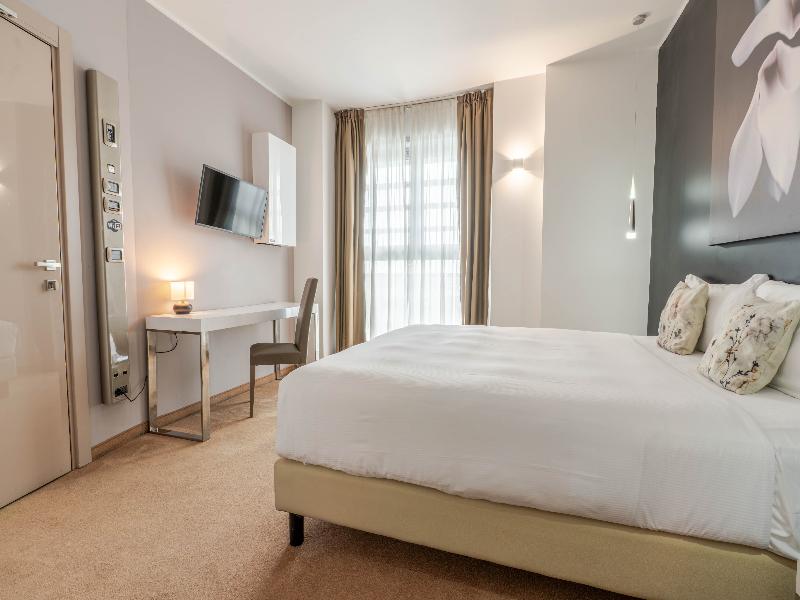 For You Hotel image