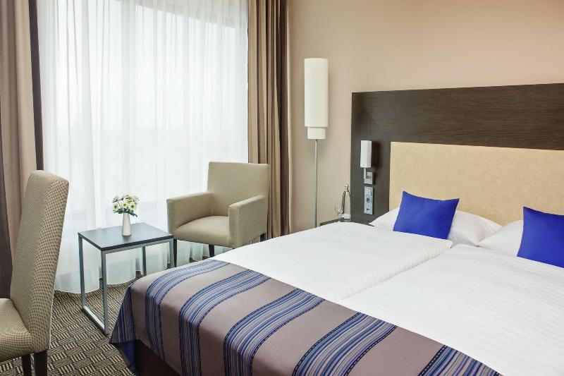 IntercityHotel Hamburg Dammtor image