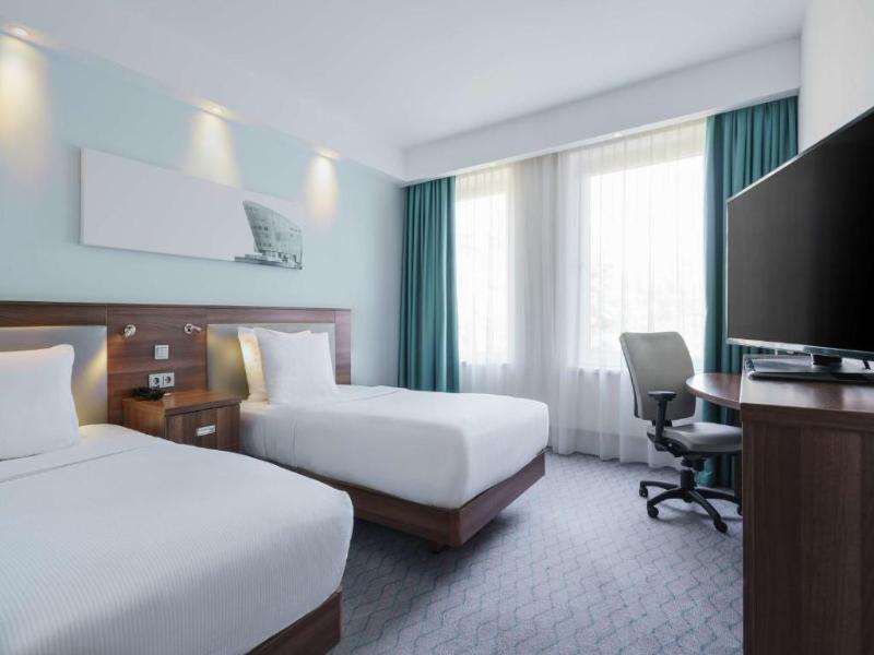 Hampton By Hilton Amsterdam City Centre East image