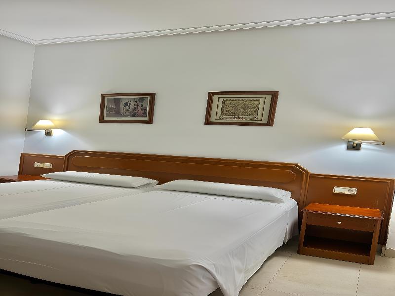 Hotel Humanes image