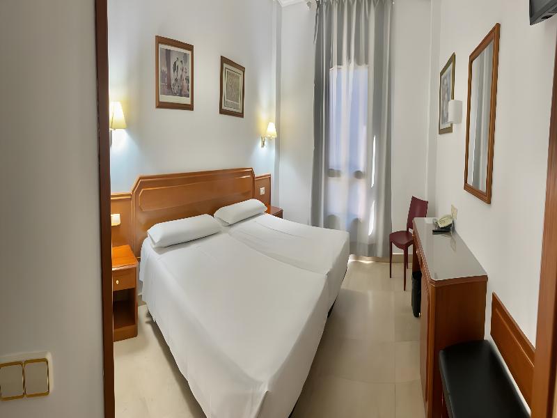 Hotel Humanes image