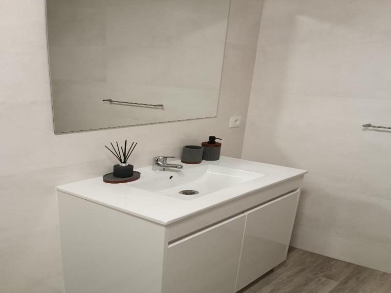 Aveiro Flat Ria View image