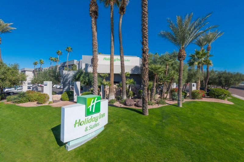 Holiday Inn & Suites Phoenix Airport North