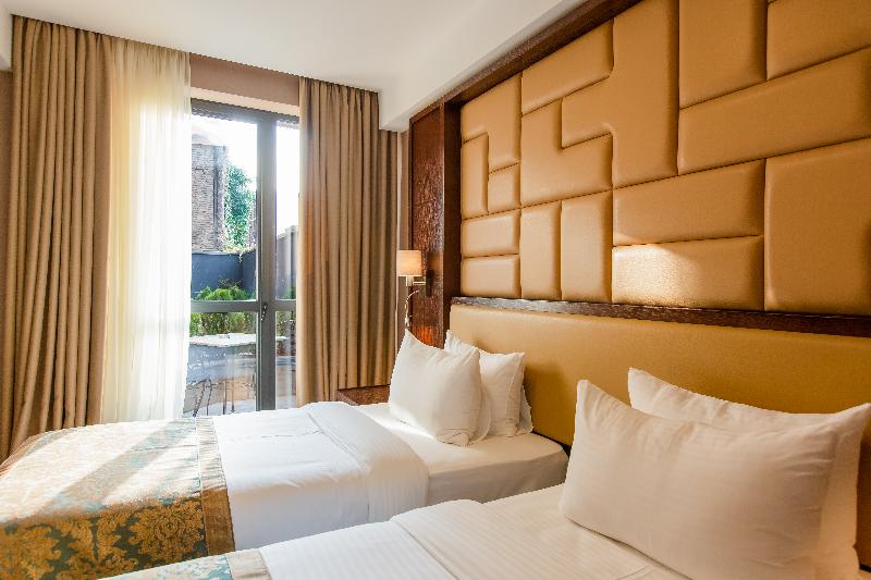KMM Hotel image