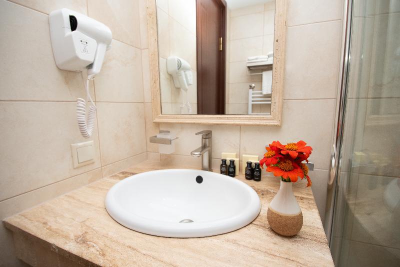KMM Hotel image