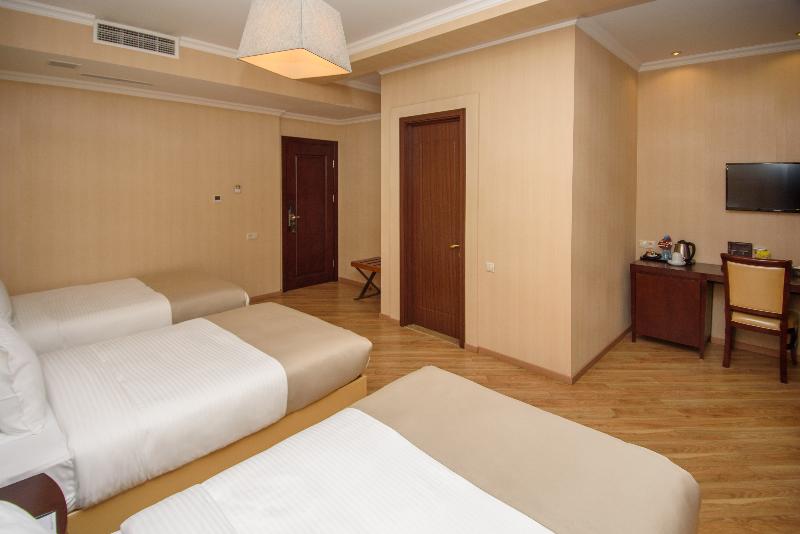 KMM Hotel image