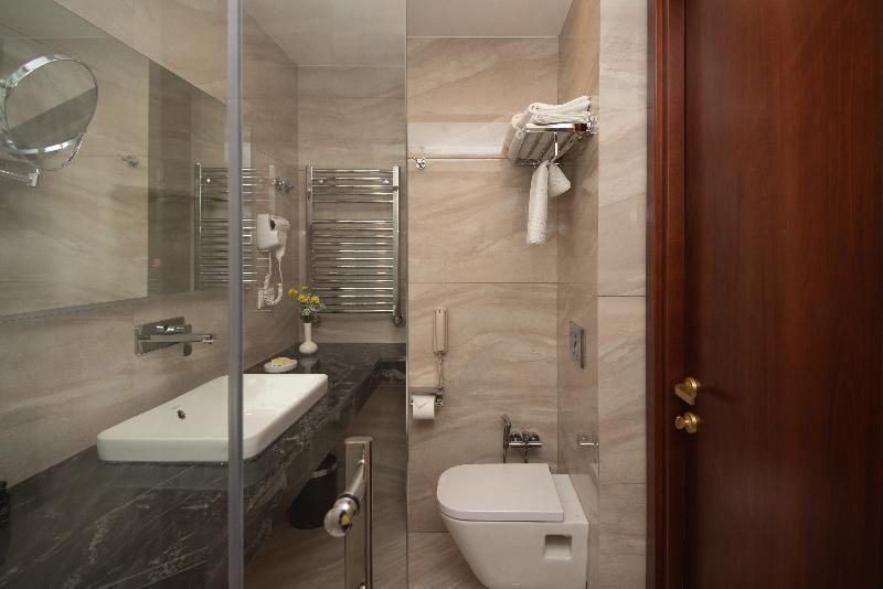 KMM Hotel image