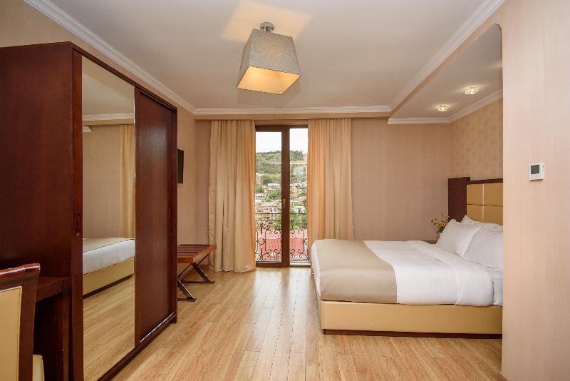 KMM Hotel image
