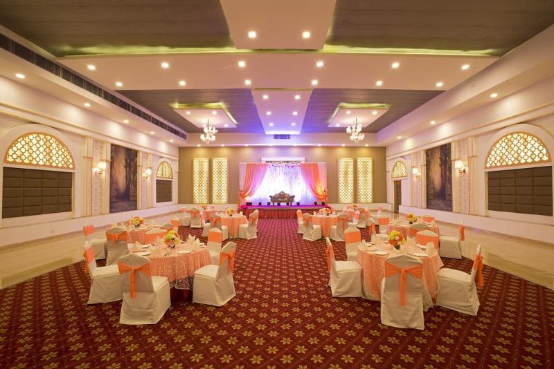 Inde Hotel Chattarpur image