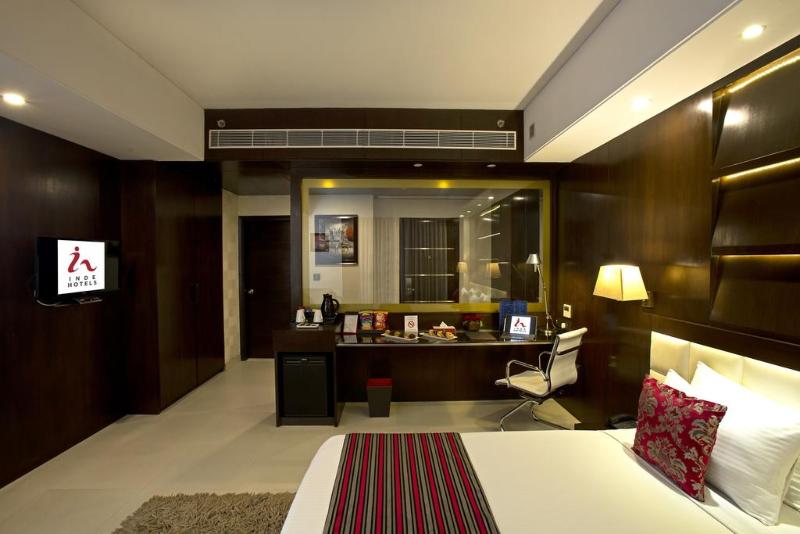 Inde Hotel Chattarpur image