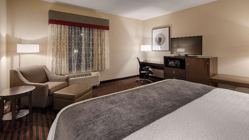 Best Western Plus Stevens County Inn image