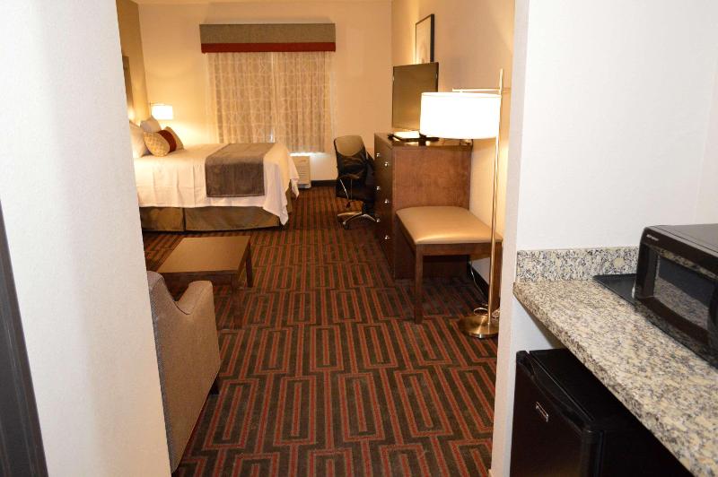 Best Western Plus Stevens County Inn image