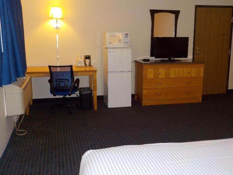 Best Western Plus Stevens County Inn image