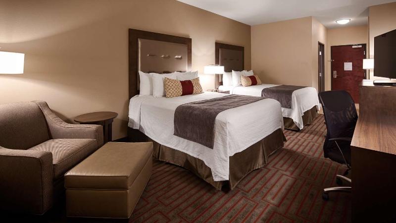 Best Western Plus Stevens County Inn image