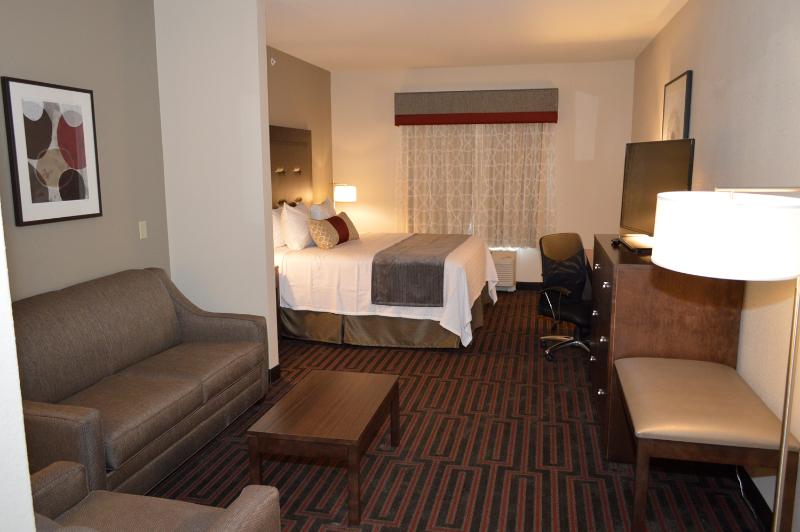 Best Western Plus Stevens County Inn image