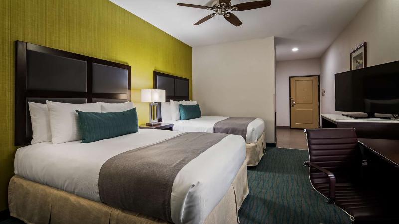 Best Western Plus Taft Inn image