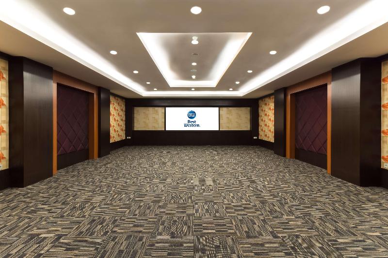 Best Western Plus Taft Inn image