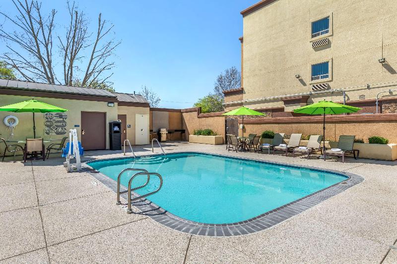 Best Western Plus Taft Inn image