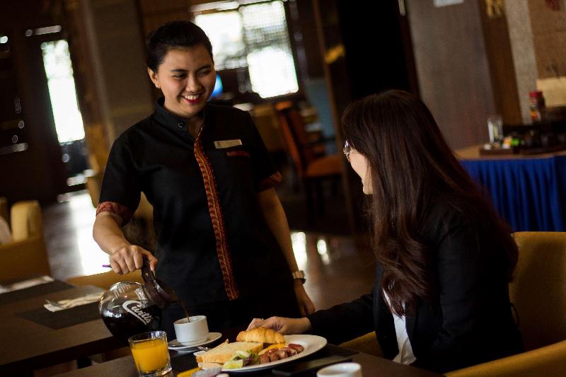Best Western Plus Taft Inn image