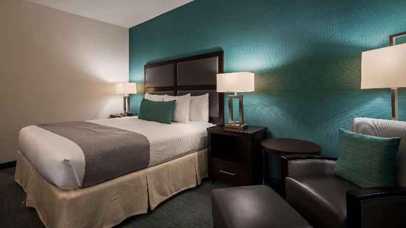 Best Western Plus Taft Inn image