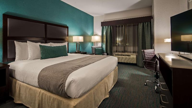 Best Western Plus Taft Inn image