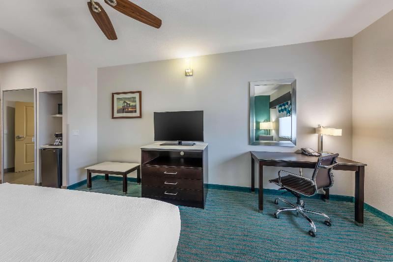 Best Western Plus Taft Inn image