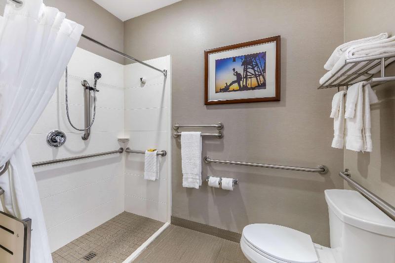 Best Western Plus Taft Inn image