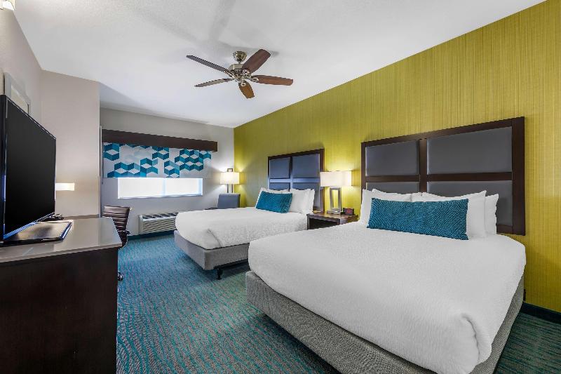 Best Western Plus Taft Inn image