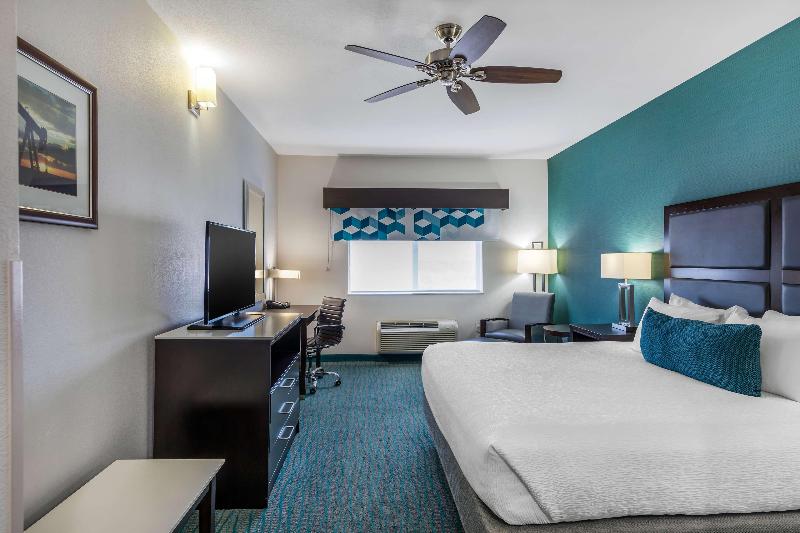 Best Western Plus Taft Inn image