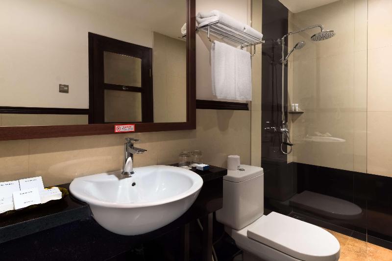 Best Western Plus Taft Inn image
