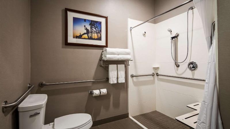 Best Western Plus Taft Inn image