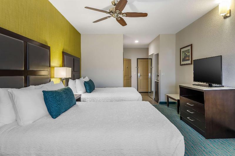 Best Western Plus Taft Inn image