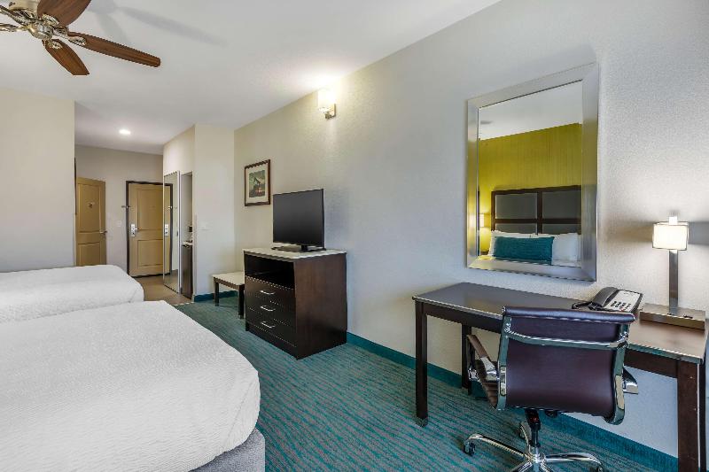 Best Western Plus Taft Inn image