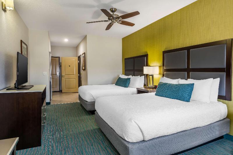 Best Western Plus Taft Inn image