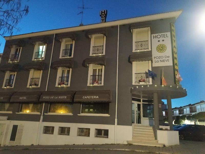 Hotel Pozo De La Nieve image