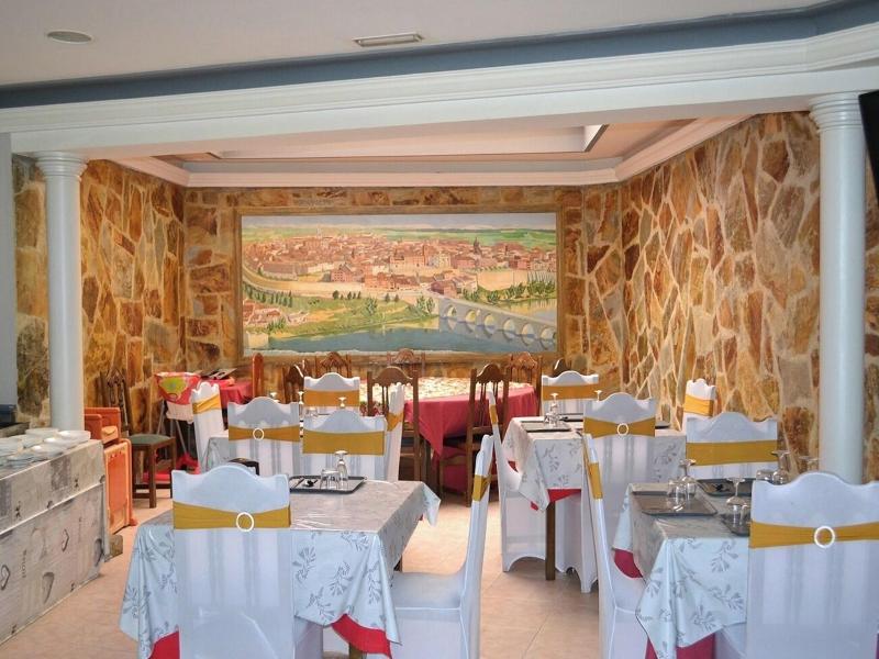 Hotel Pozo De La Nieve image