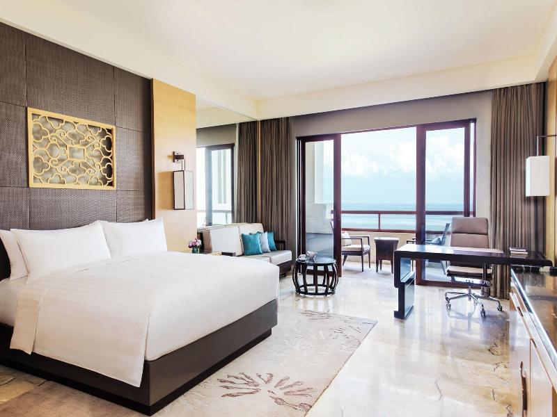 DOUBLE OCEAN VIEW KING BED