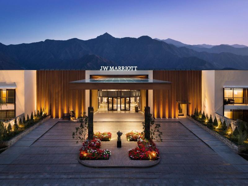 JW Marriott Mussoorie Walnut Grove Resort & Spa image