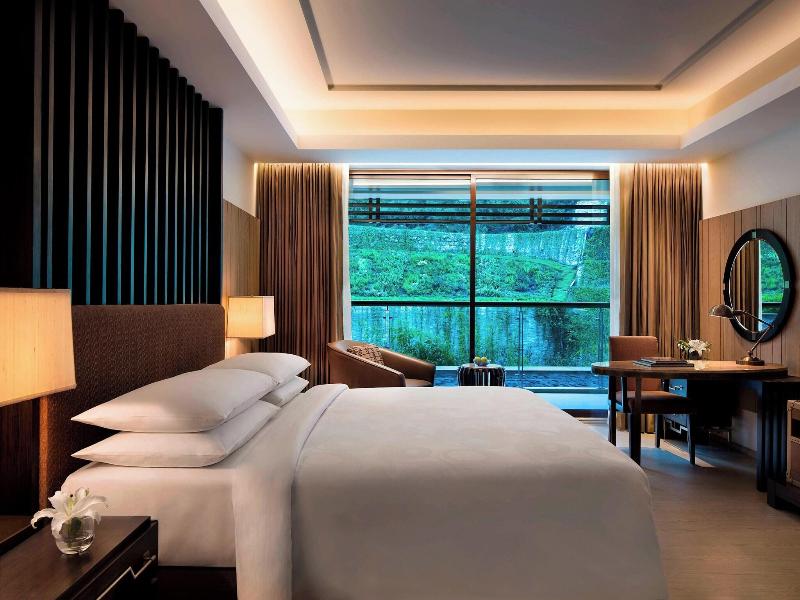 JW Marriott Mussoorie Walnut Grove Resort & Spa image