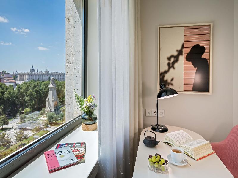 Barceló Torre de Madrid image