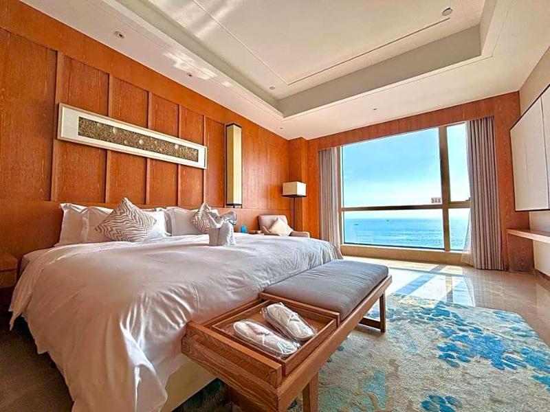 Harman Resort Hotel Sanya image