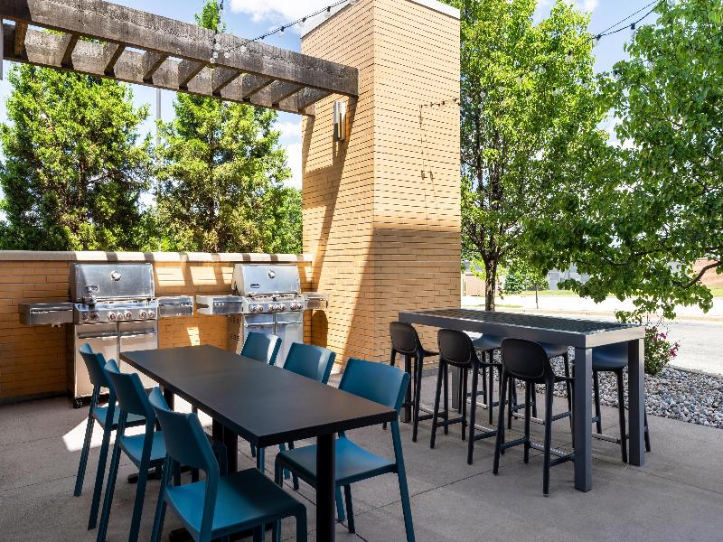 Home2 Suites by Hilton Milwaukee Brookfield image